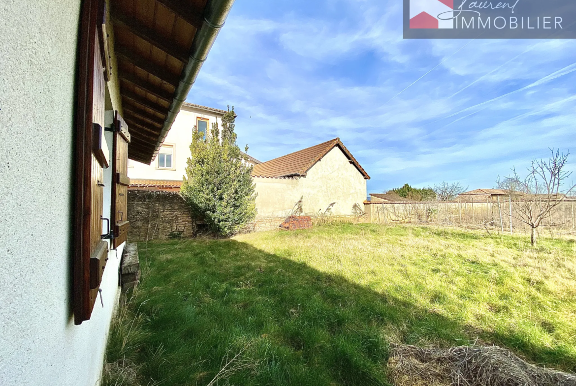 Maison à Manziat avec jardin de 1440 m² à vendre 