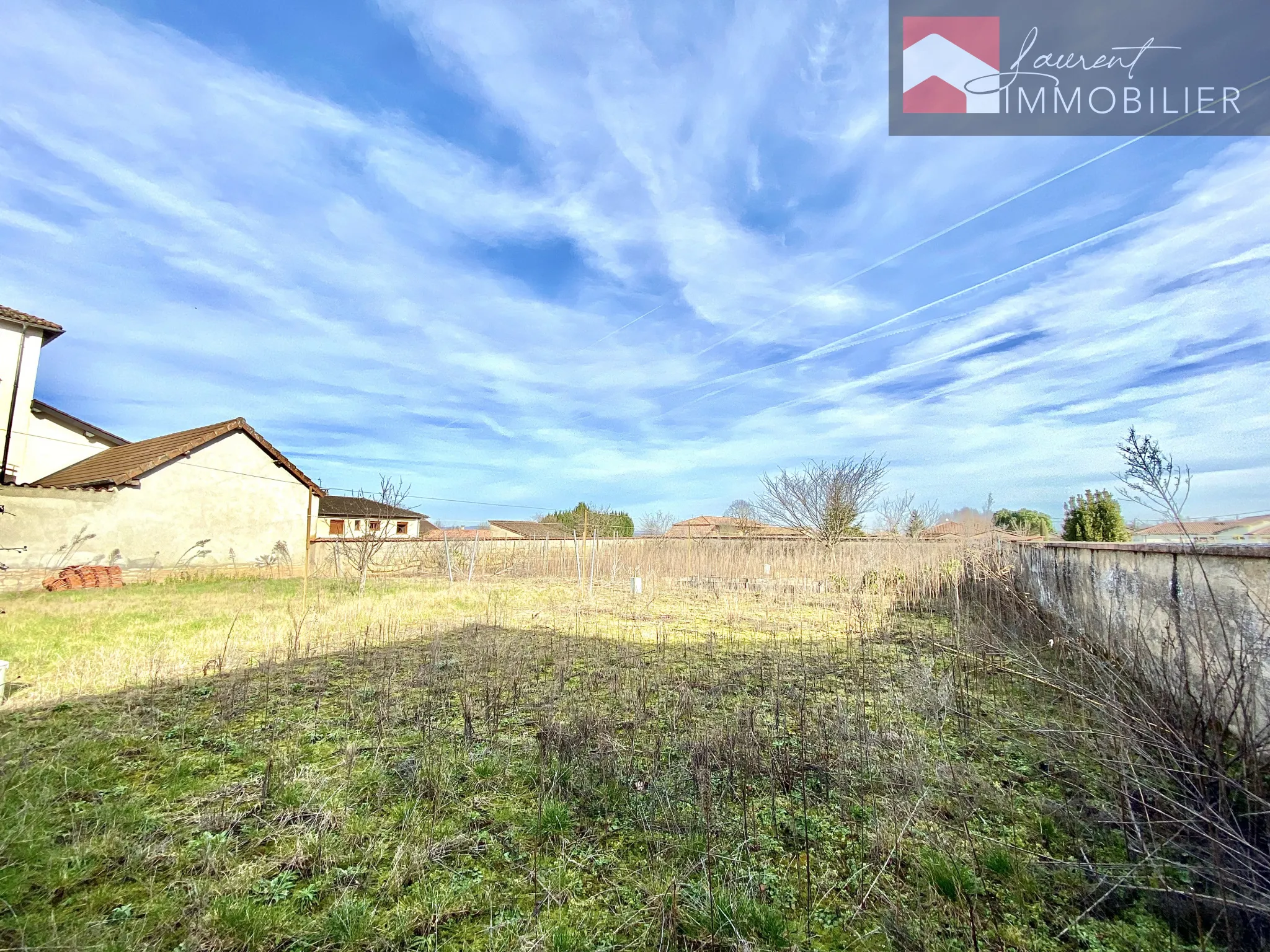 Maison à Manziat avec jardin de 1440 m² à vendre 