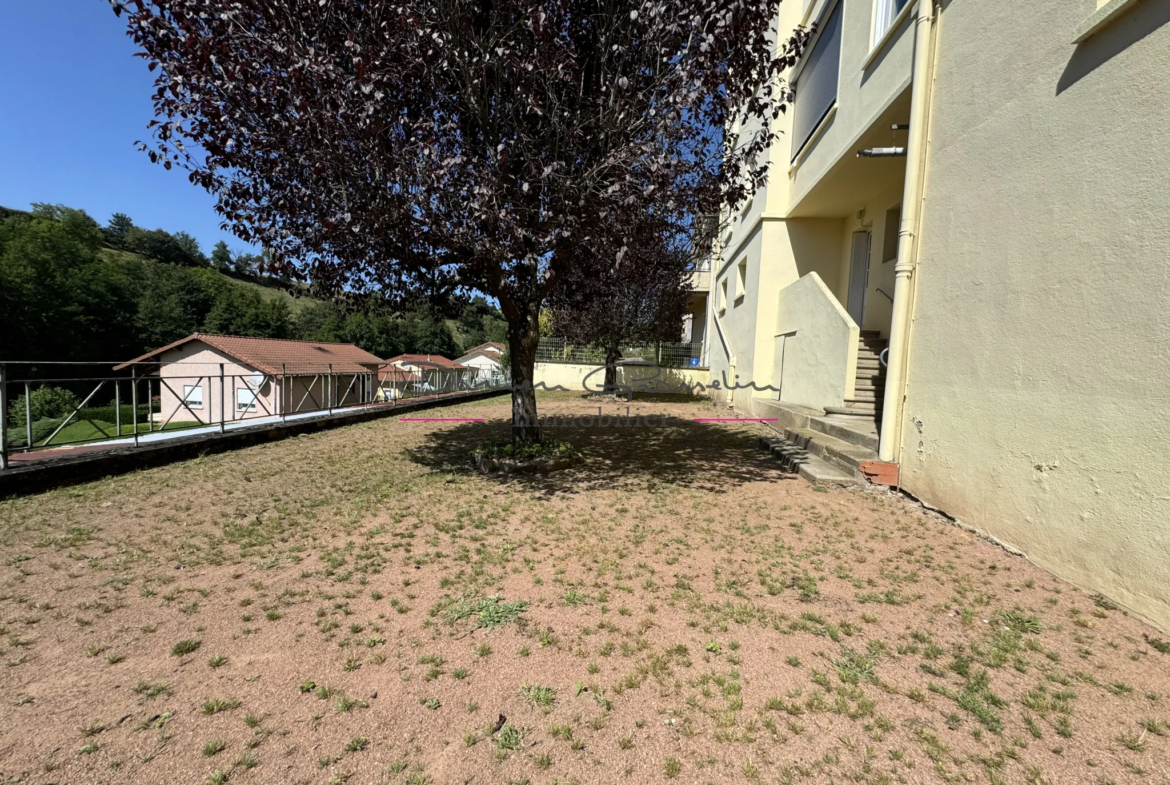 Appartement T3 à St Victor sur Rhins avec cave - 79 000 EUR 