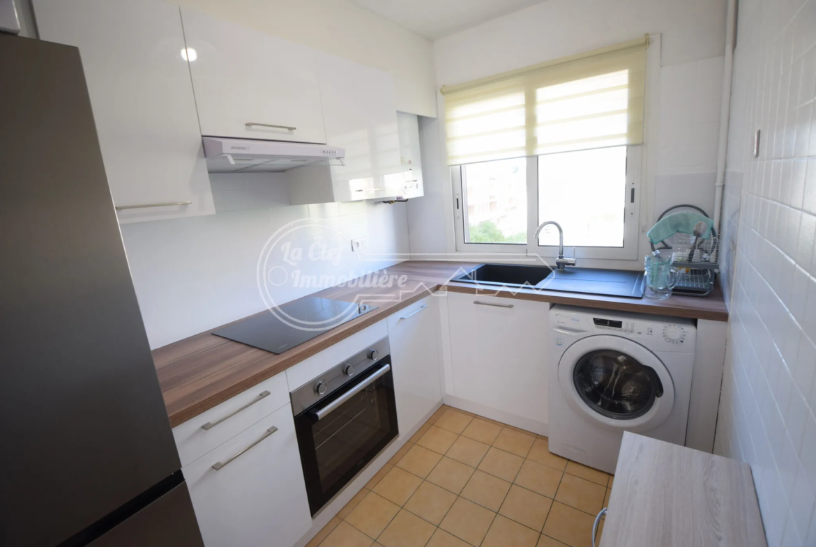 À vendre : Appartement 4 pièces lumineux à Nice St Roch 