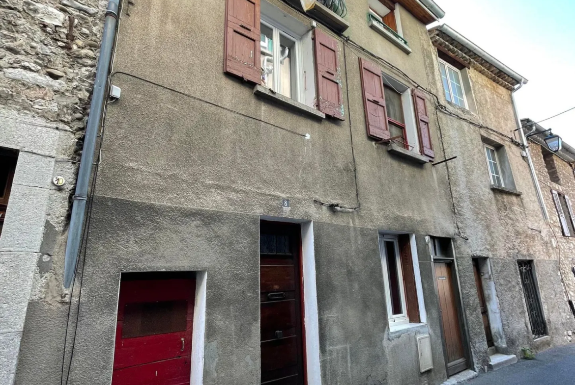 Maison de village 74 m² à Sisteron avec terrasse et proximité du plan d'eau 