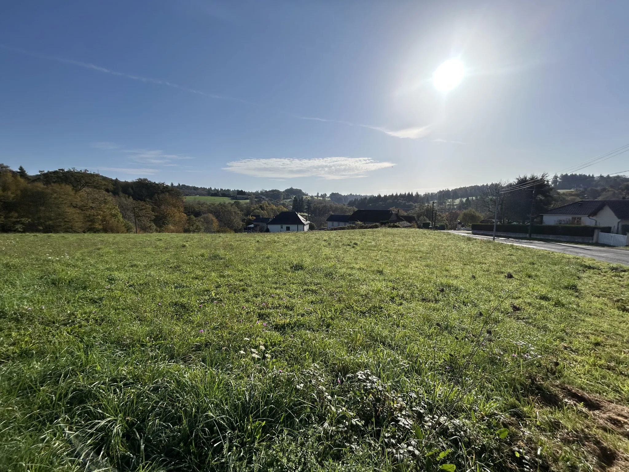 Terrain Constructible à Vendre à Naves en Corrèze - 5 373 m² 