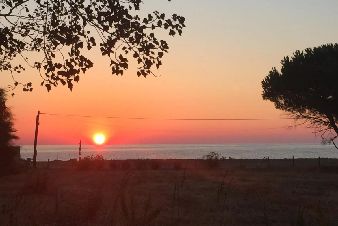 Maison les pieds dans l'eau à Solaro avec vue panoramique sur la mer 