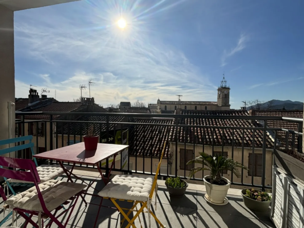 À vendre : Appartement lumineux 45m² avec terrasse à La Crau