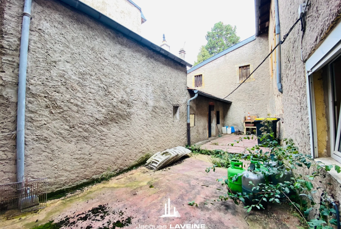 Maison de village à vendre à Scy-Chazelles avec fort potentiel 