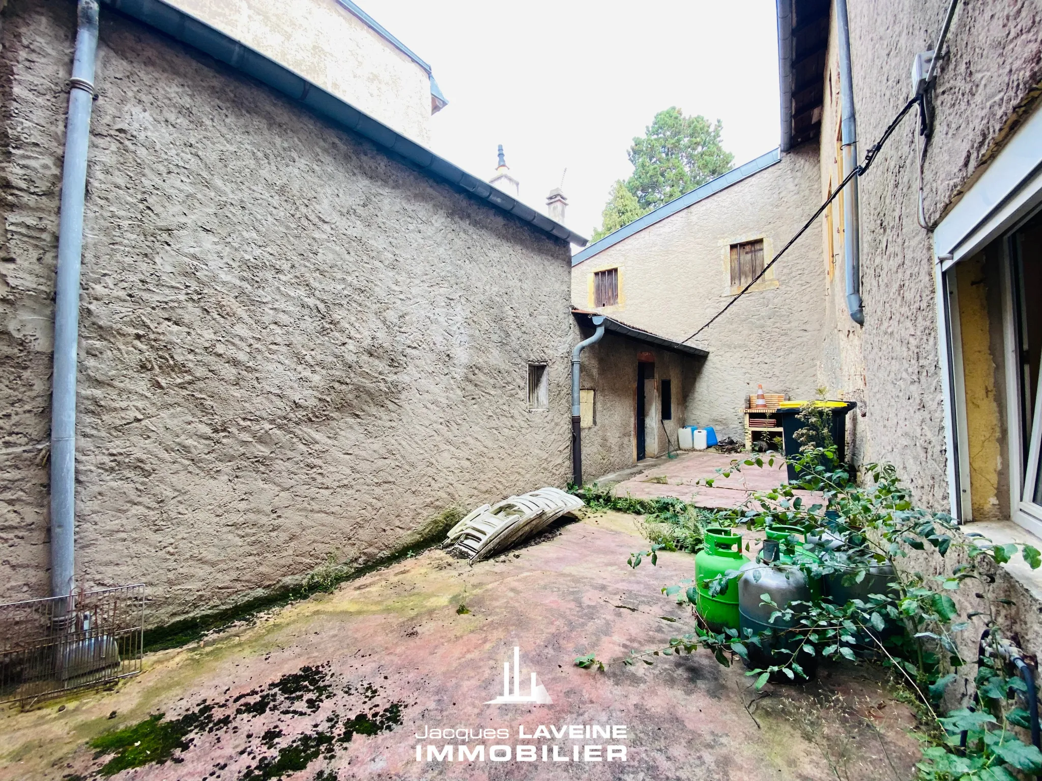 Maison de village à vendre à Scy-Chazelles avec fort potentiel 