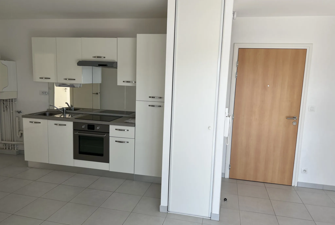 Appartement T3 récent à vendre à Brest, secteur Saint Pierre 