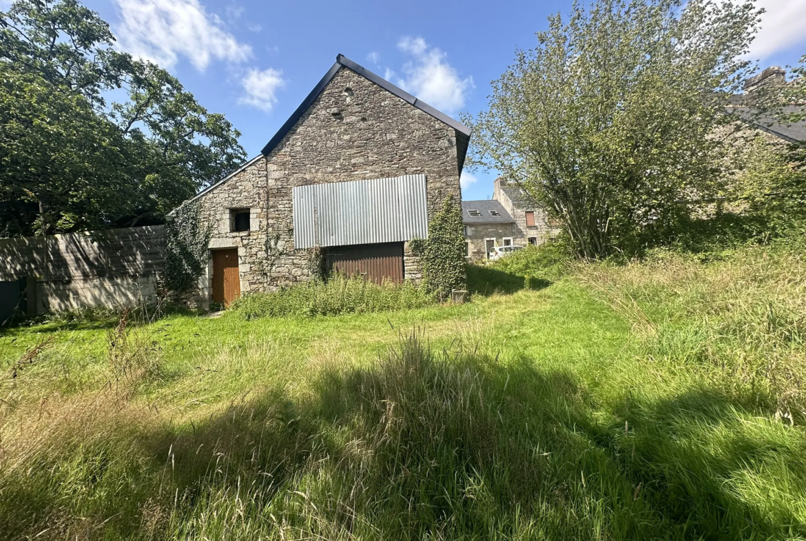 Maison à rénover à Guenin, avec grange sur 1,5 hectare 