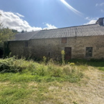 Maison à rénover à Guenin, avec grange sur 1,5 hectare