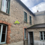 À vendre : Grande maison de bourg - 205 m2 à Champagnat