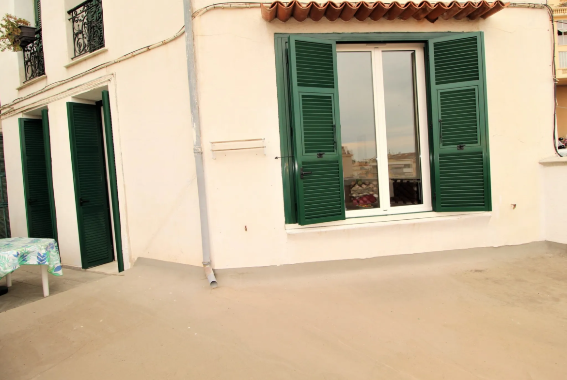 Vente Appartement 2 pièces à Menton avec Grande Terrasse 