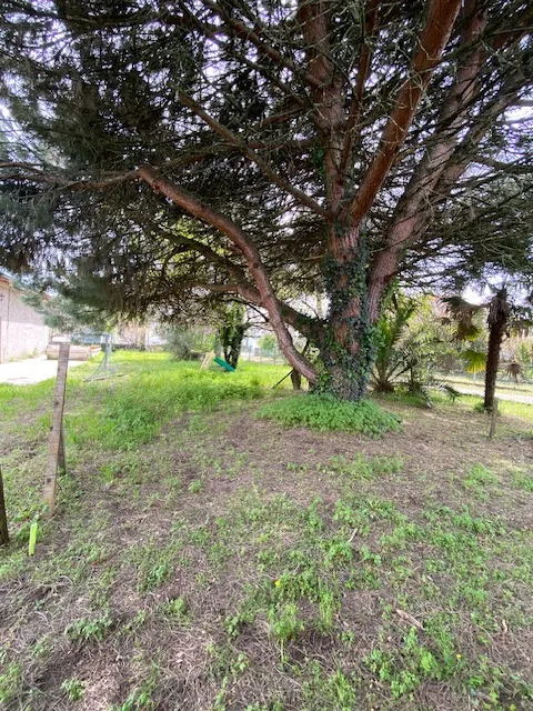 Terrain à bâtir à Villenave d'Ornon, possibilité de 2 maisons R+1, 172000 € 