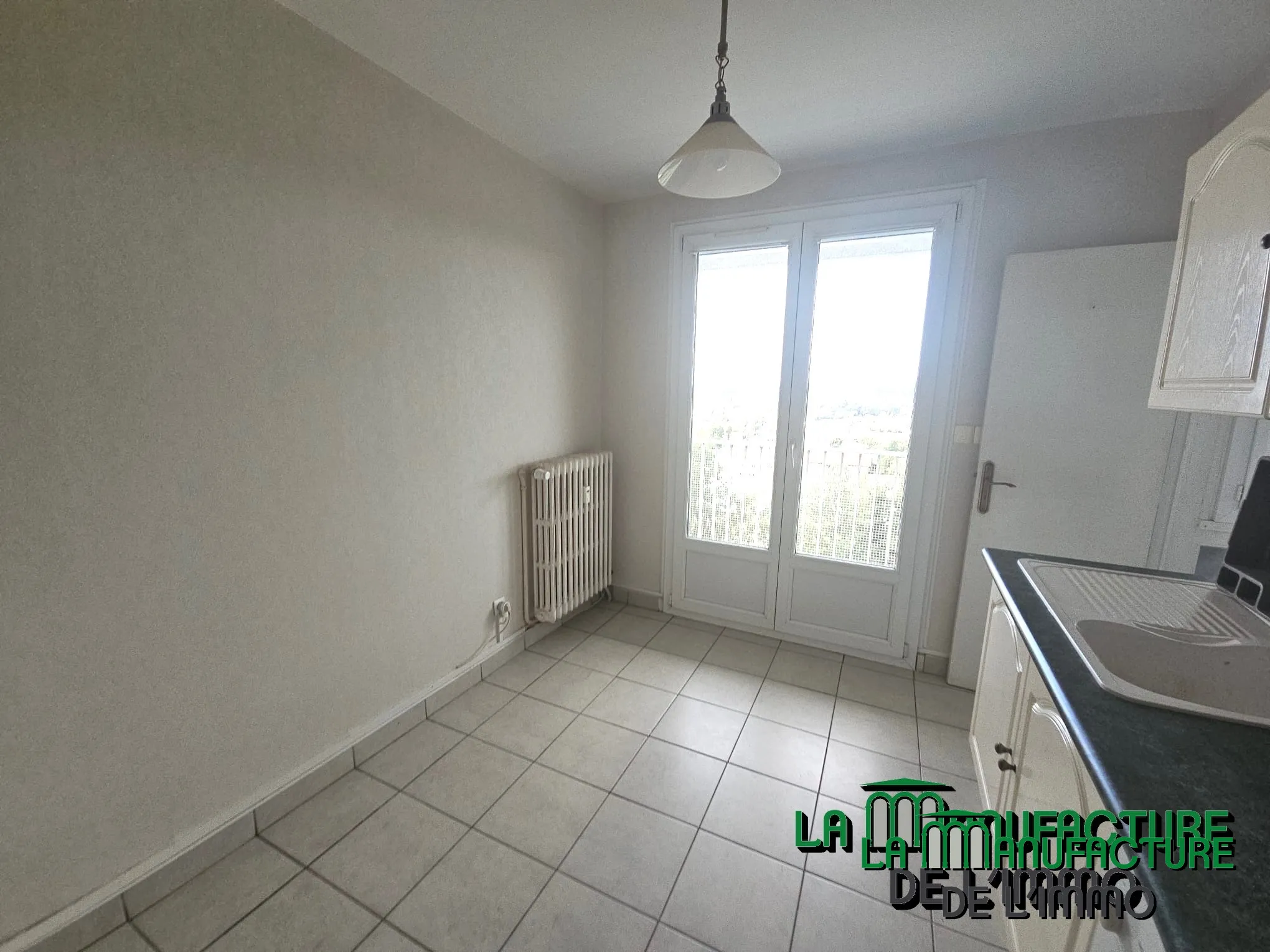 Bel appartement F3 à vendre à Saint-Étienne - Deux balcons, cave et garage 