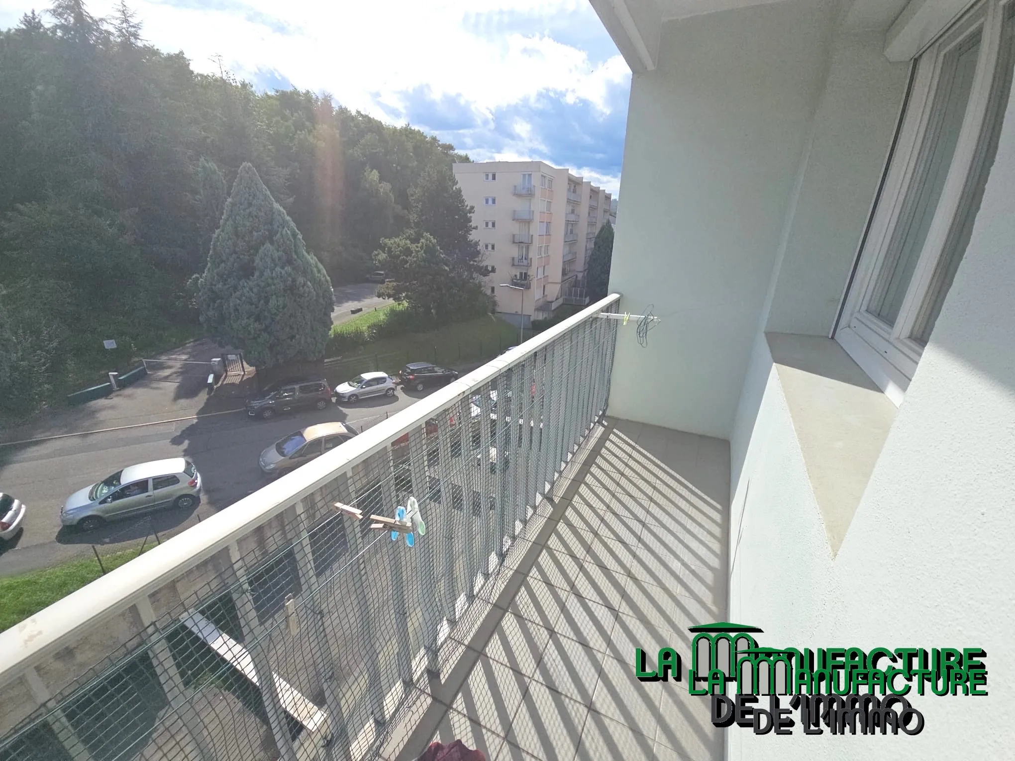 Bel appartement F3 à vendre à Saint-Étienne - Deux balcons, cave et garage 