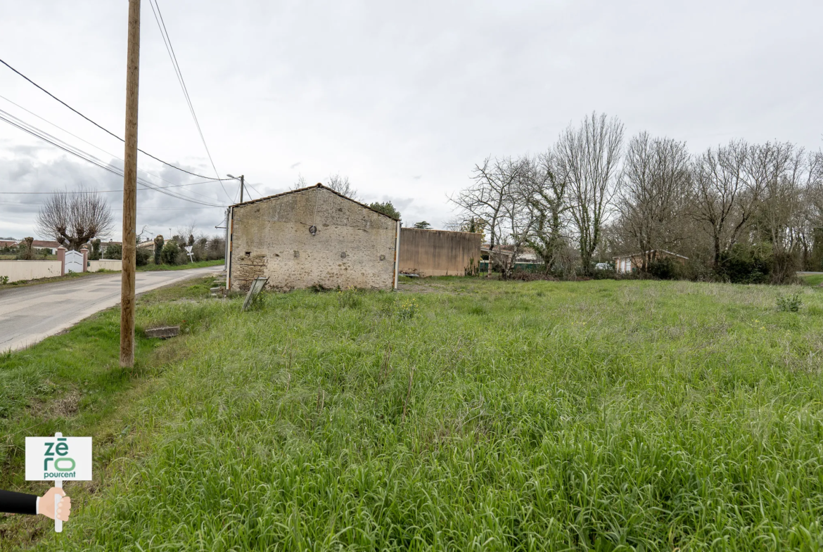 Terrain à bâtir de 534 m2 à Champ-Saint-Père 