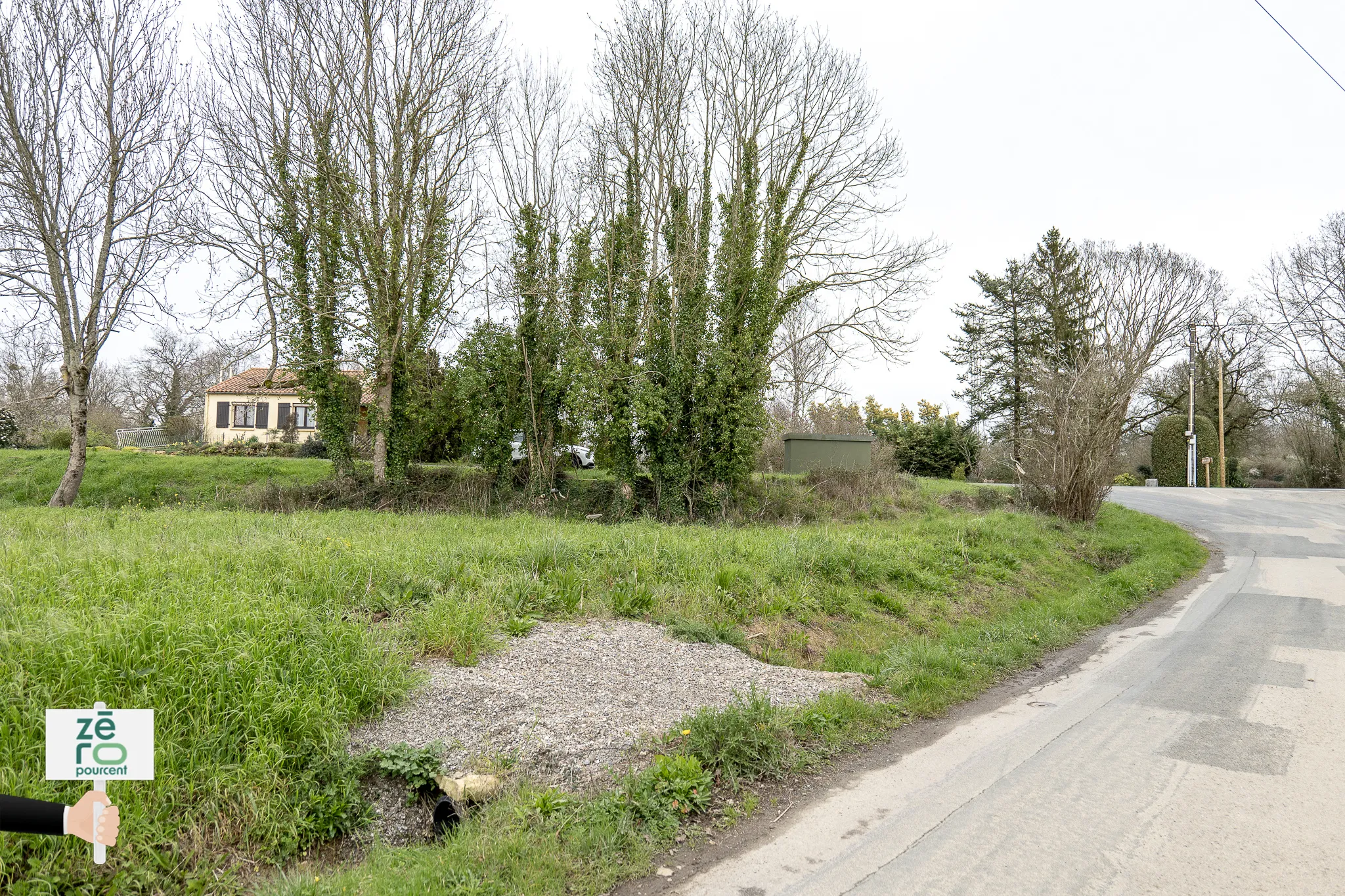 Terrain à bâtir de 534 m2 à Champ-Saint-Père 