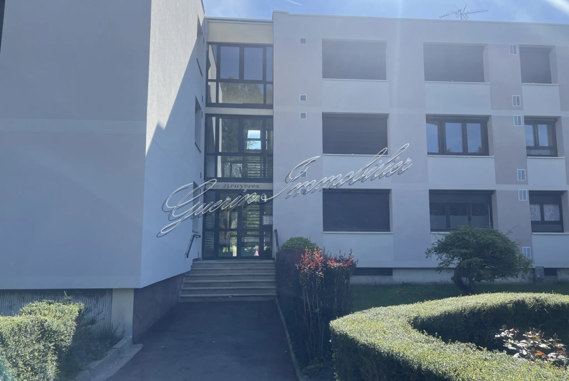 À vendre à Nevers : Appartement T3 à rénover de 62,82 m² 