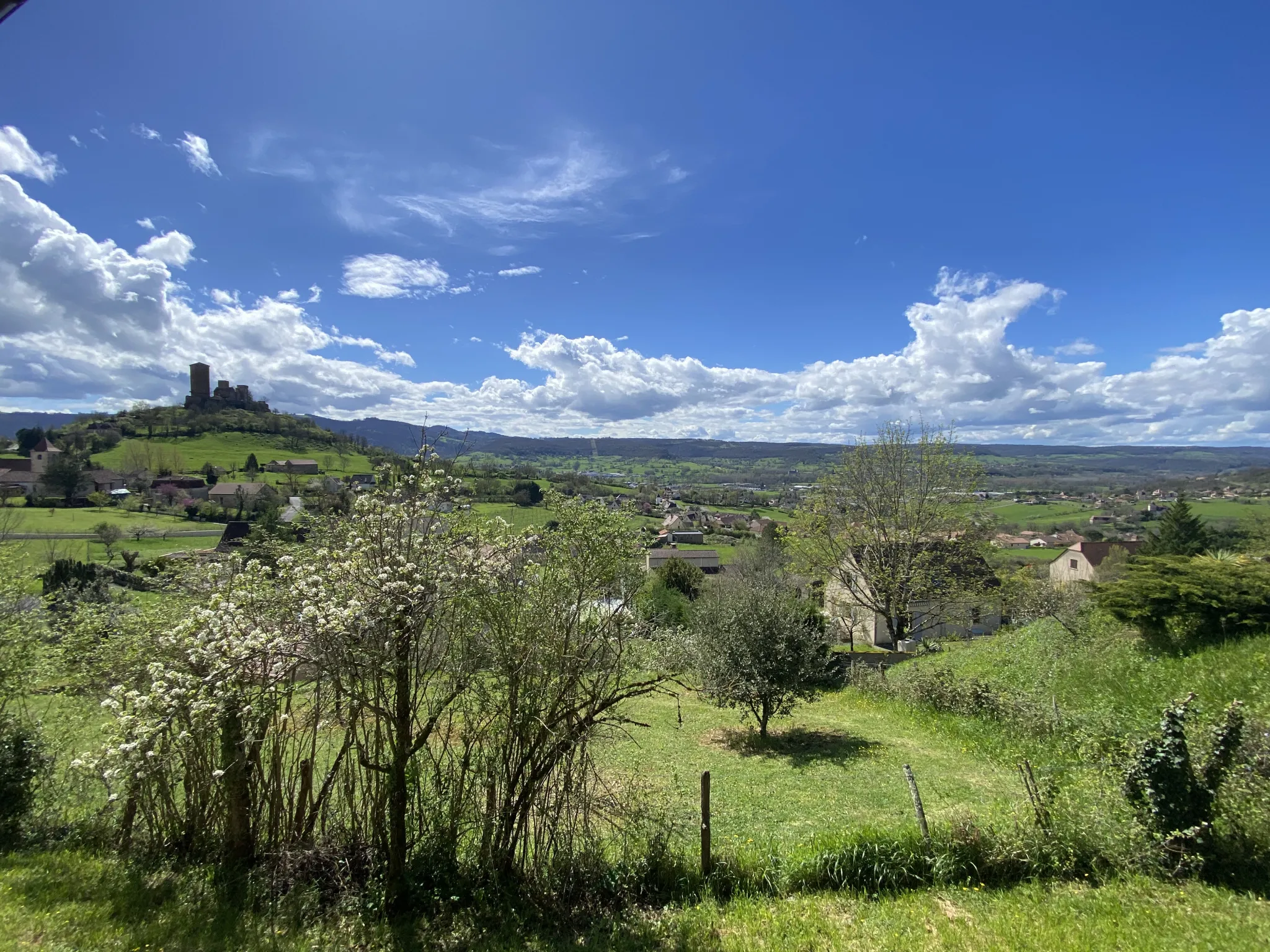 Maison de plain-pied à vendre à Saint Laurent les Tours - Vue sur le château 