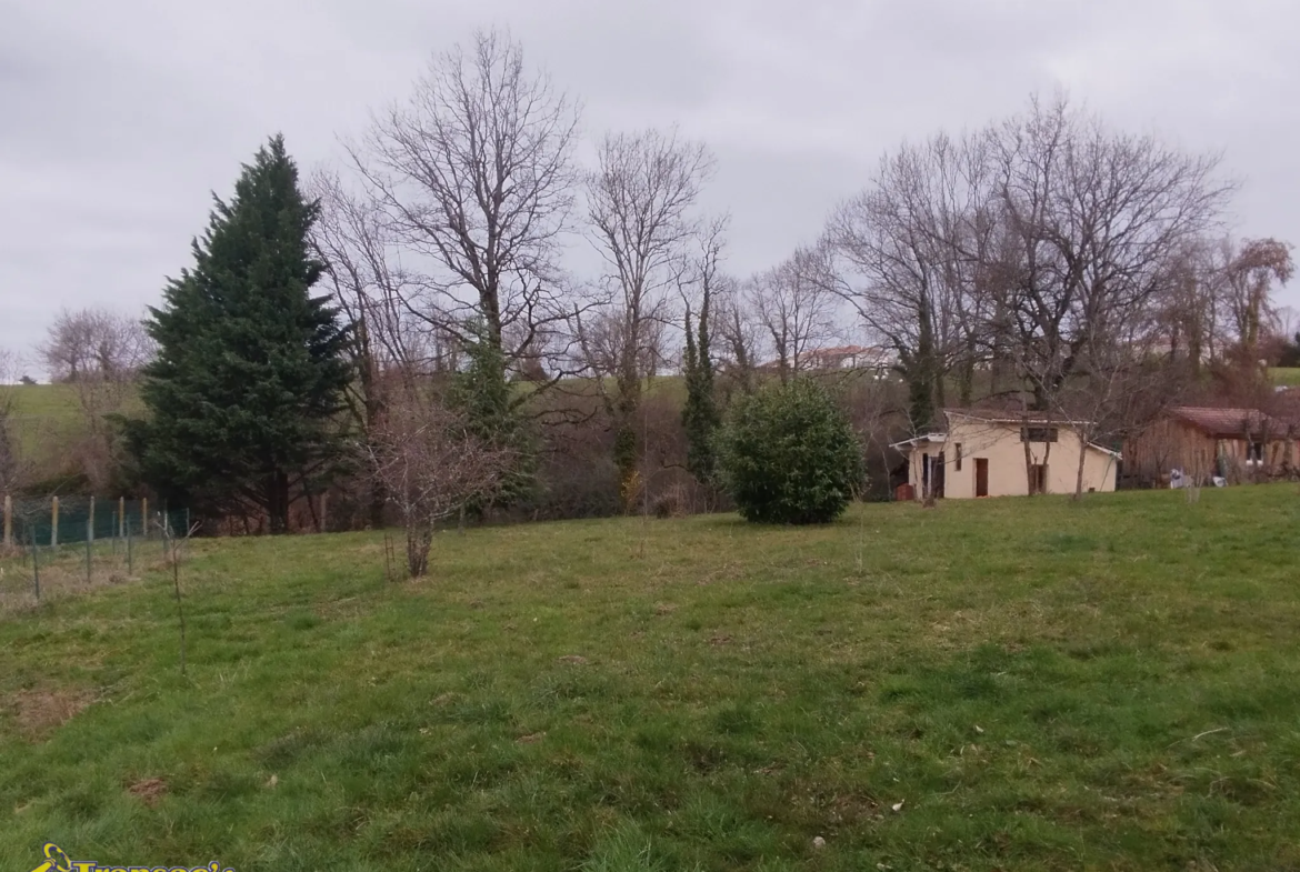 Villa de plain-pied F5 à Dorat avec garage et terrain 