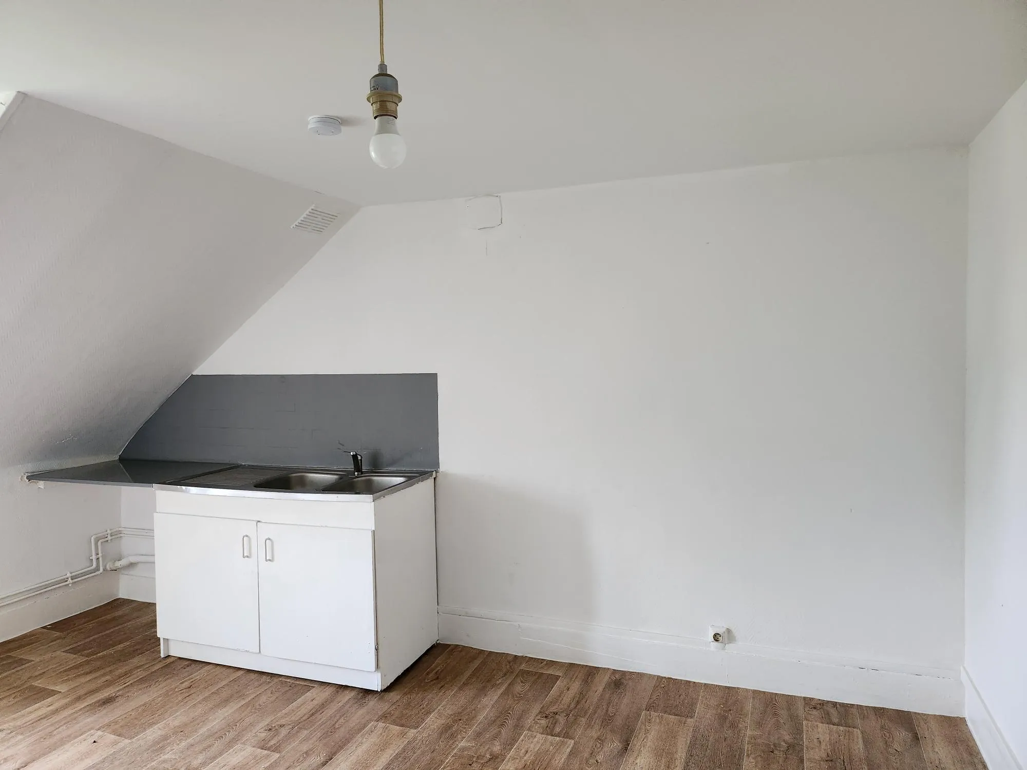 À vendre : Immeuble avec deux appartements T2 à Nevers 