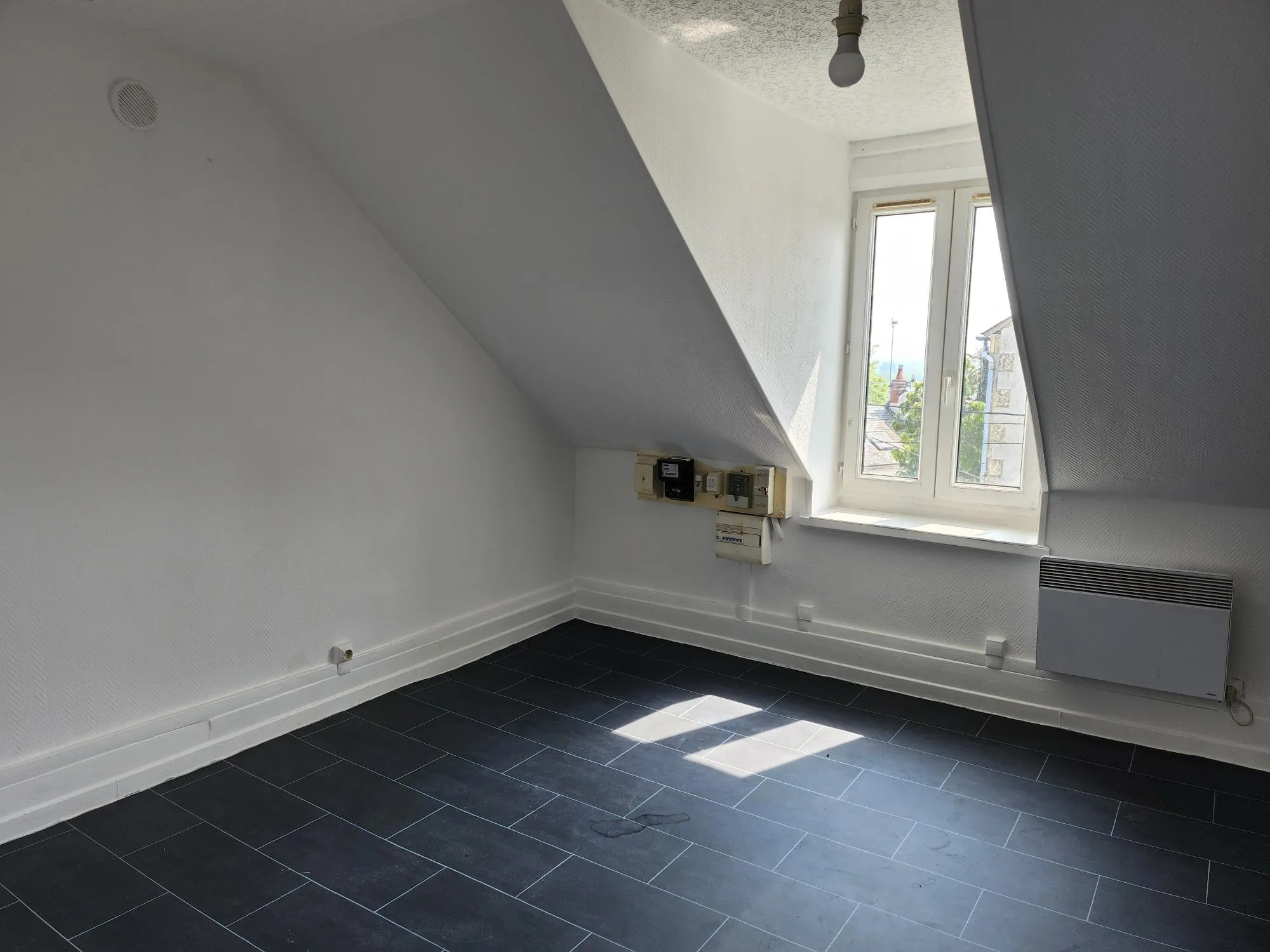 À vendre : Immeuble avec deux appartements T2 à Nevers 