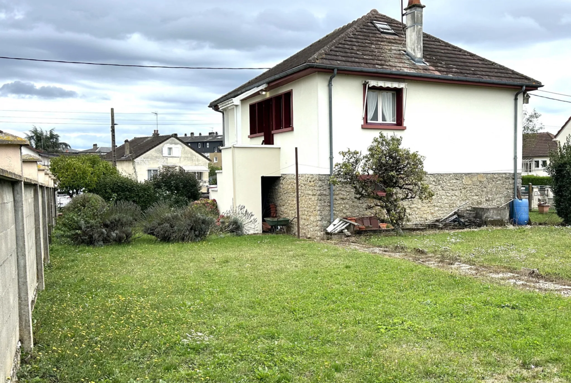 Pavillon indépendant à vendre à Varennes Vauzelles, quartier calme 