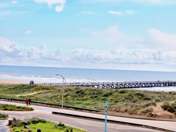 Bel appartement rénové face mer à St Jean de Monts