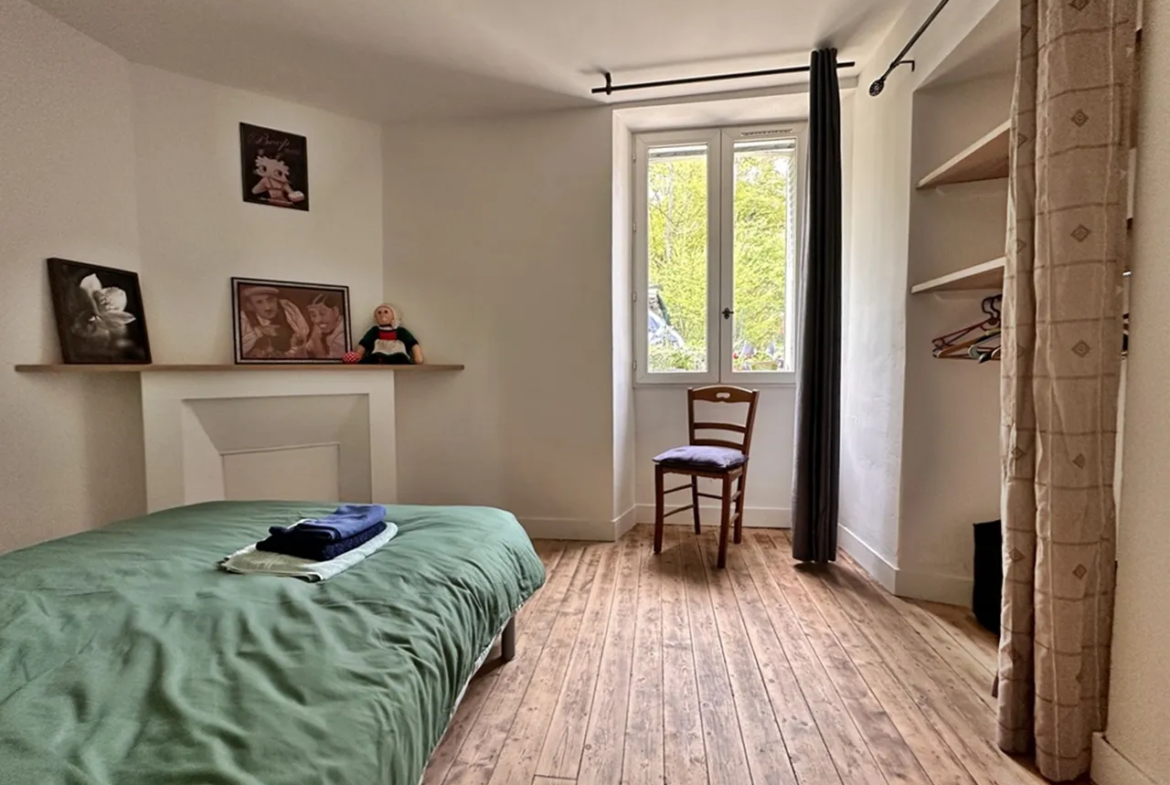 Fermette Rénovée à Vendre près de Provins - 3 pièces, 2 chambres 