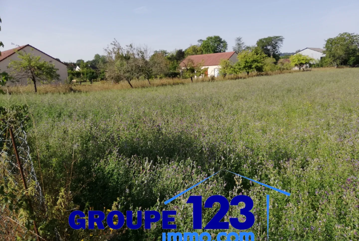 Terrain constructible de 1188 m² à vendre à Saint-Maurice-le-Vieil 