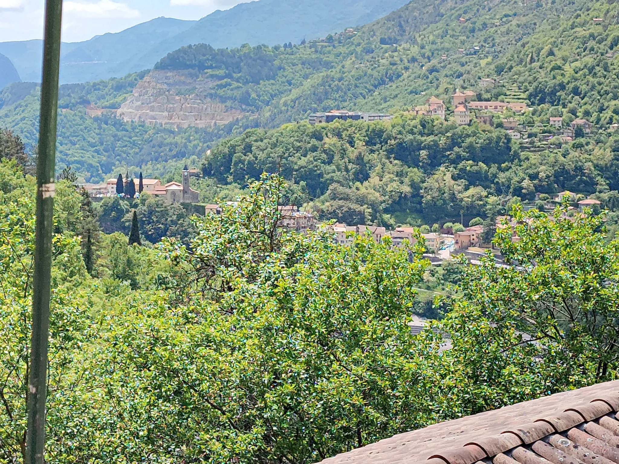 Maison à rénover à Lantosque avec grand terrain 