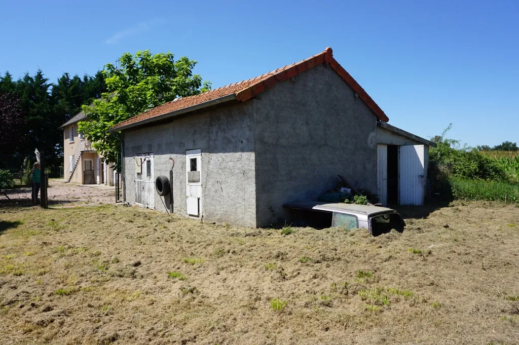 Charmante maison avec dépendances entre Le Donjon et Marcigny 