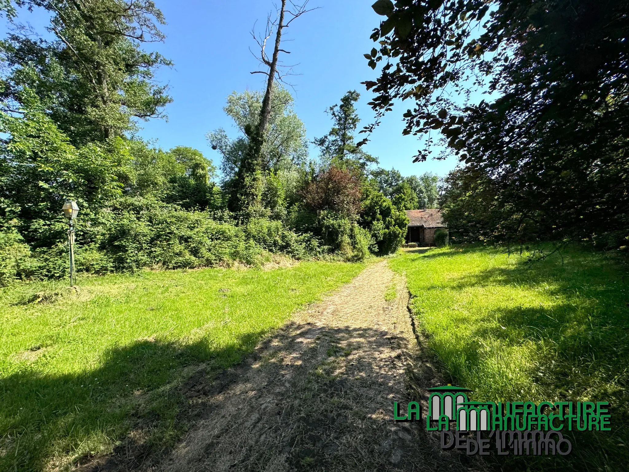 Vente authentique moulin à rénover à Saint Marcellin en Forez 