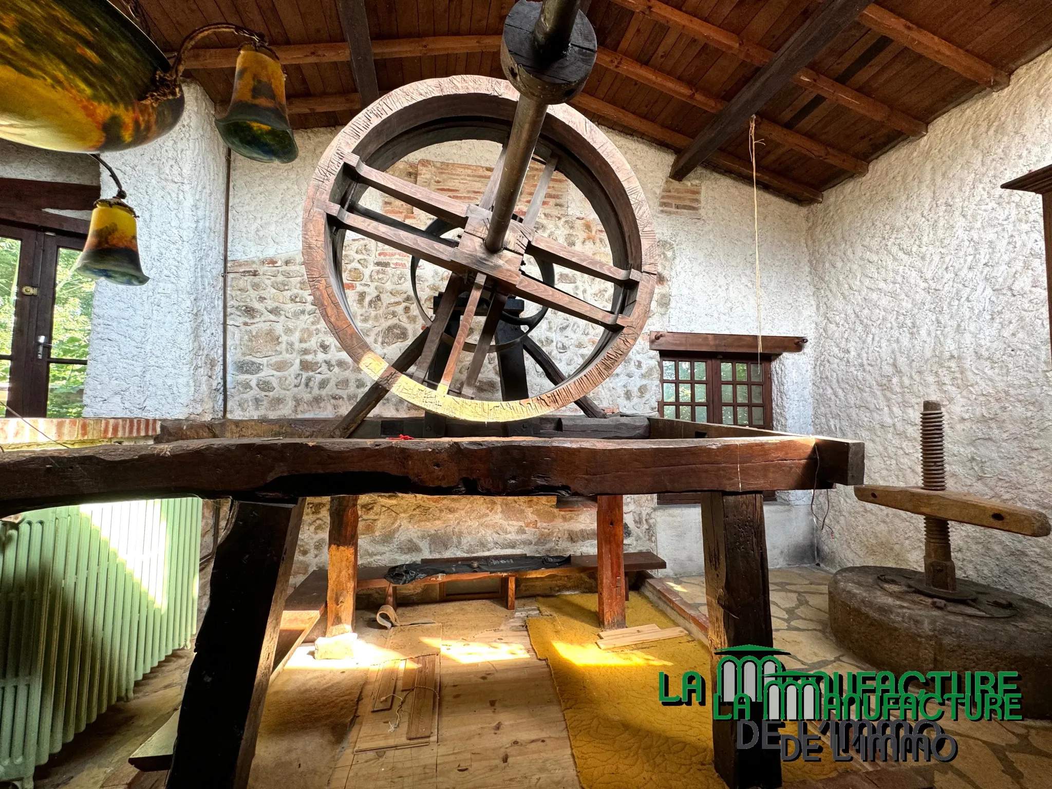 Vente authentique moulin à rénover à Saint Marcellin en Forez 