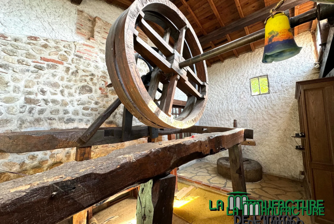 Vente authentique moulin à rénover à Saint Marcellin en Forez 