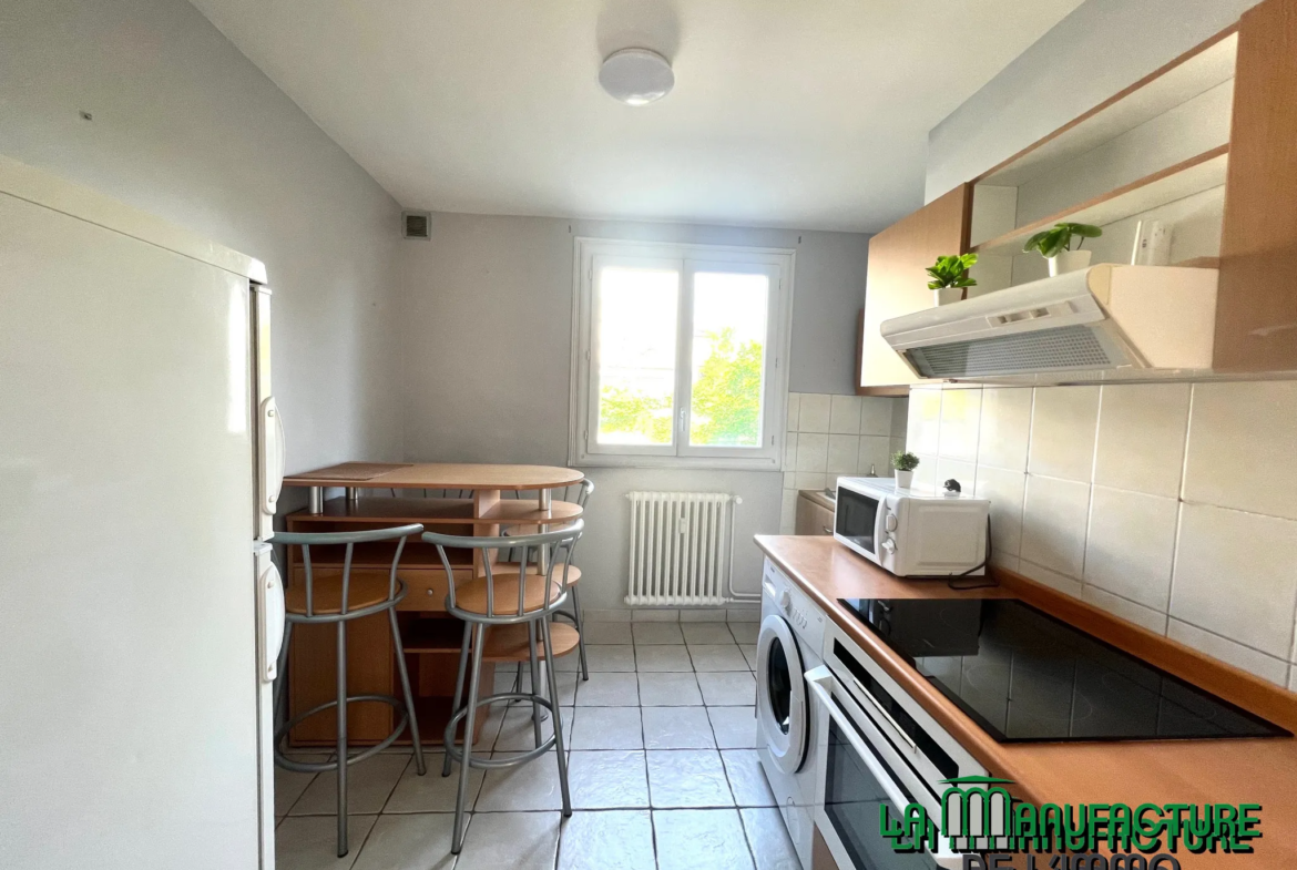 Appartement F3 à vendre à Saint-Étienne avec balcon 