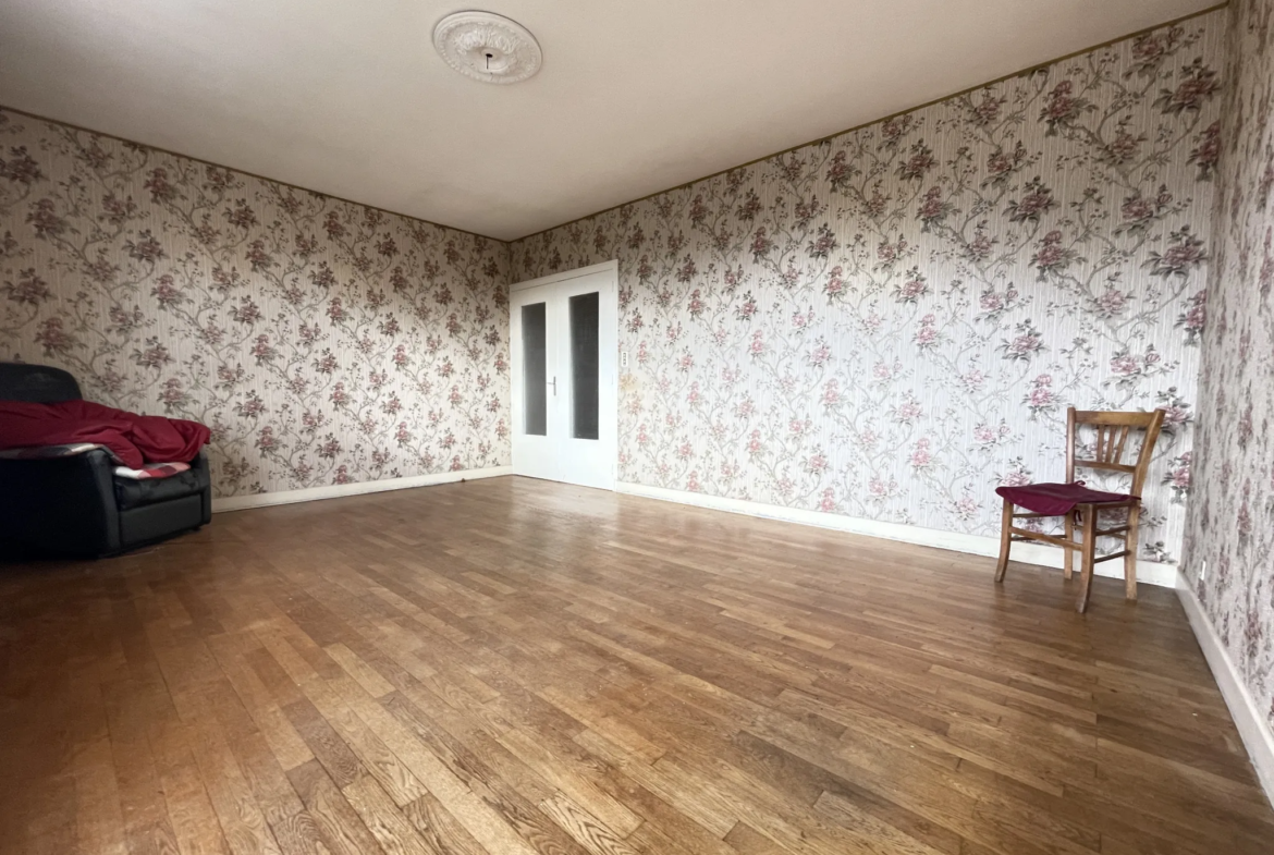 Vente Maison 106 m² à Saint Privat - 5 chambres avec garage 