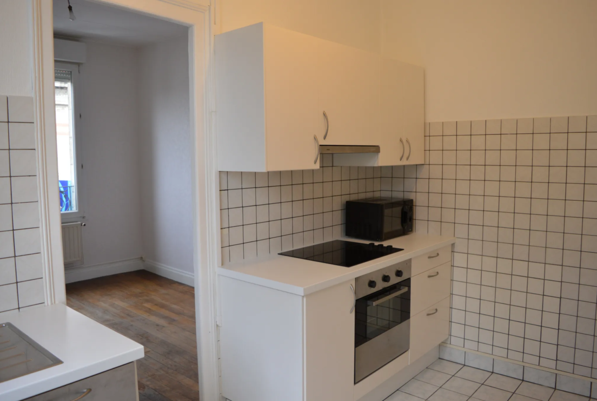 Appartement type 3 rénové à Reims - Avenue de Laon 