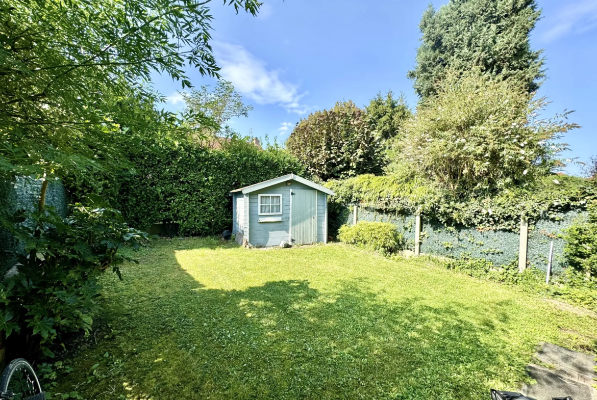 Maison rénovée 100 m² avec 3 chambres et jardin à Lambersart 