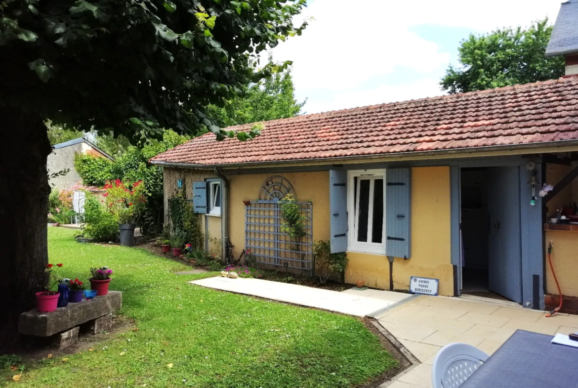 Maison T.6 avec jardin et piscine à Nevers, centre-ville 