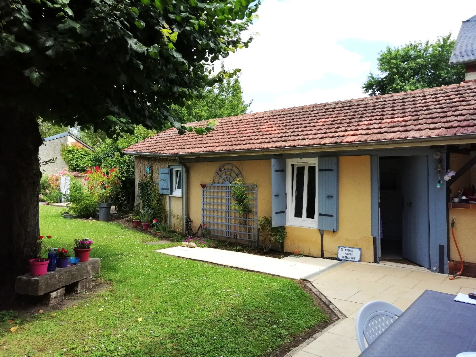 Maison T.6 avec jardin et piscine à Nevers, centre-ville 