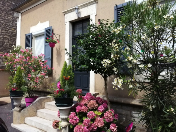 Maison T.6 avec jardin et piscine à Nevers, centre-ville