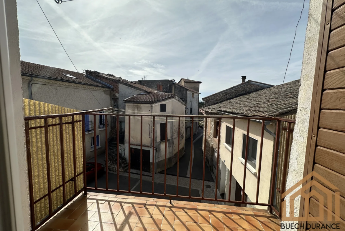 Maison de ville à vendre à Laragne-Montéglin - 60 m² - 120 000 € 