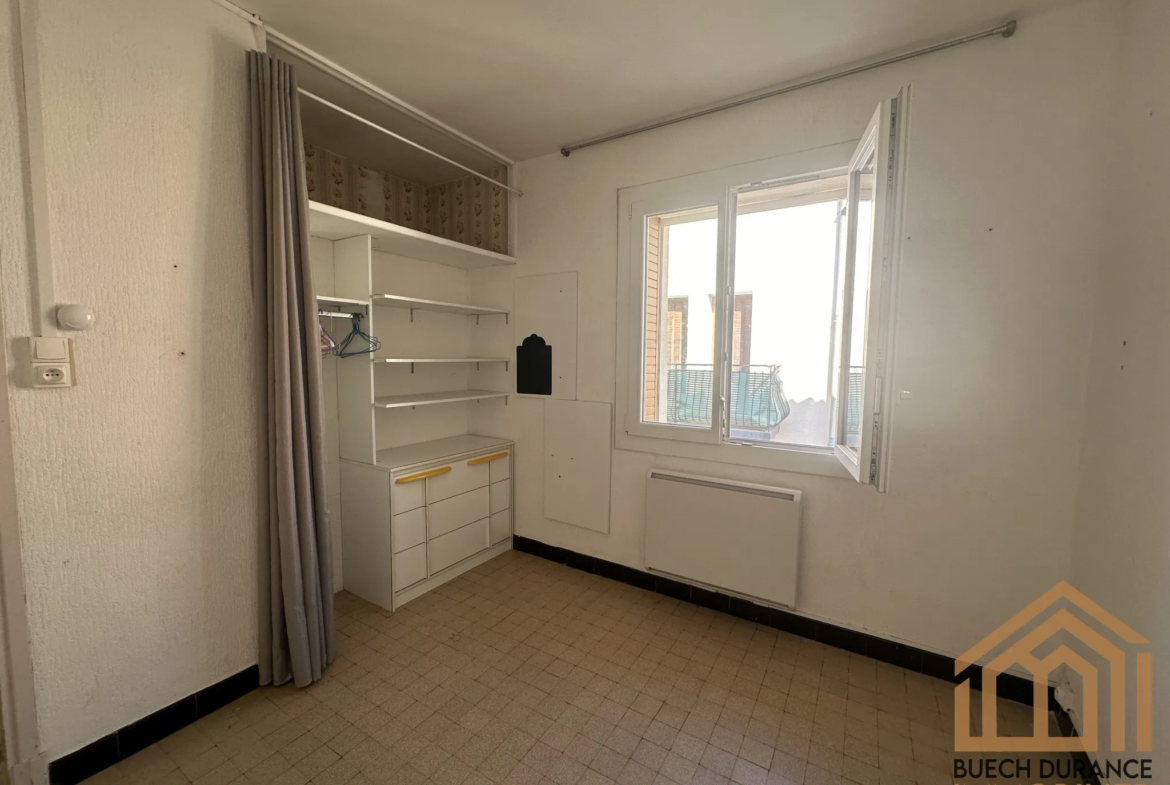 Maison de ville à vendre à Laragne-Montéglin - 60 m² - 120 000 € 