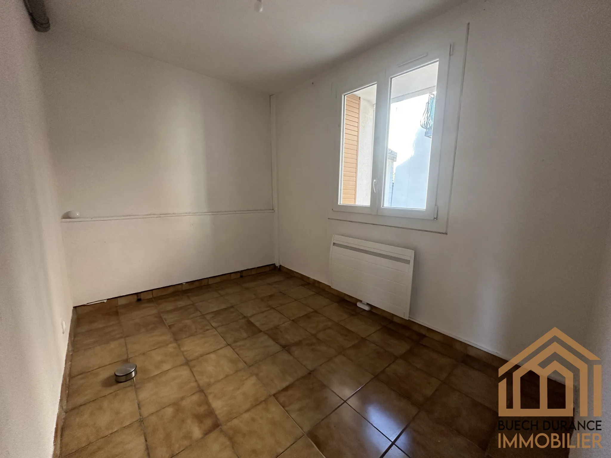 Maison de ville à vendre à Laragne-Montéglin - 60 m² - 120 000 € 