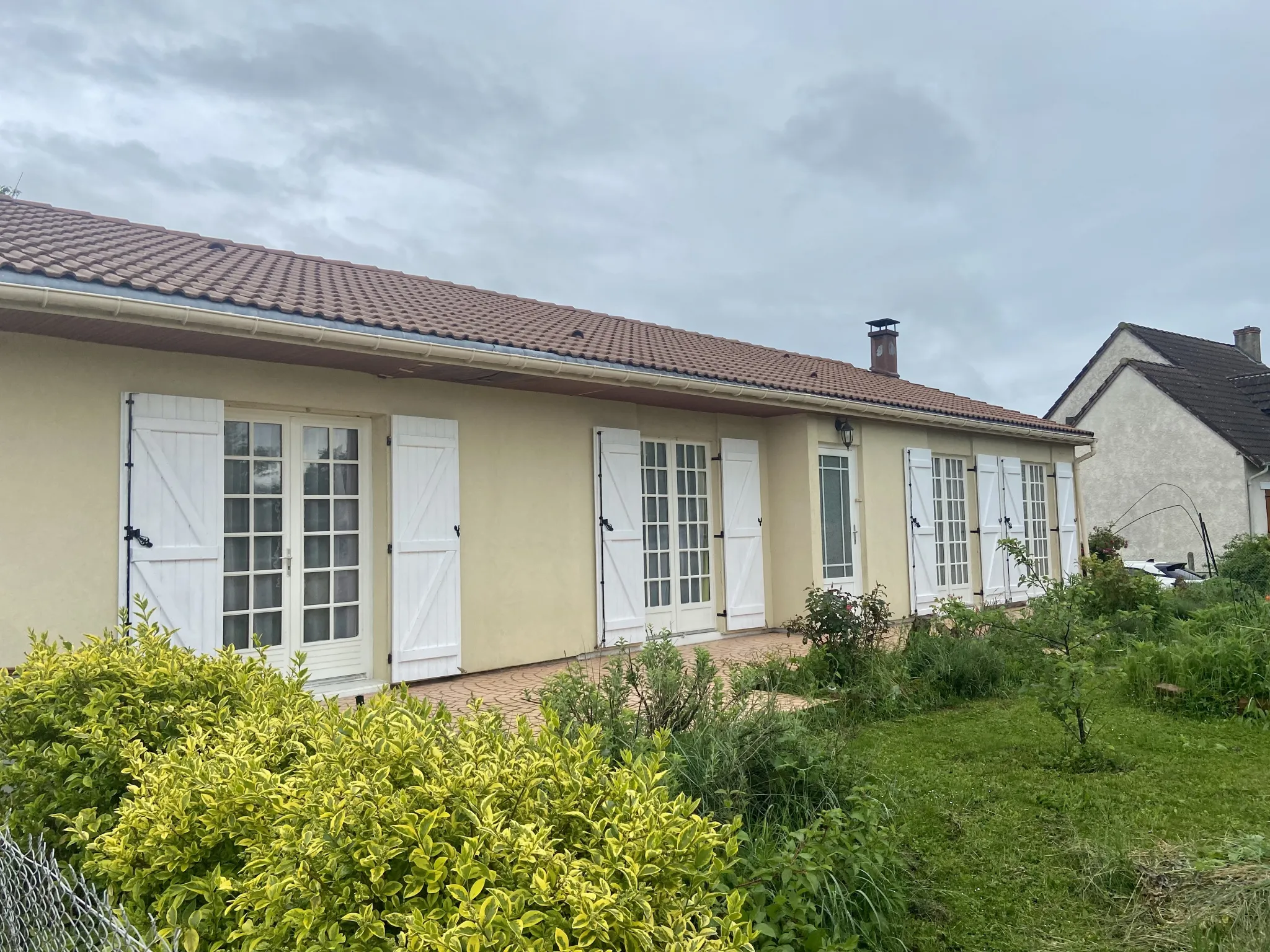 Maison familiale à vendre à Mehun sur Yèvre - 116 m² - 3 chambres 