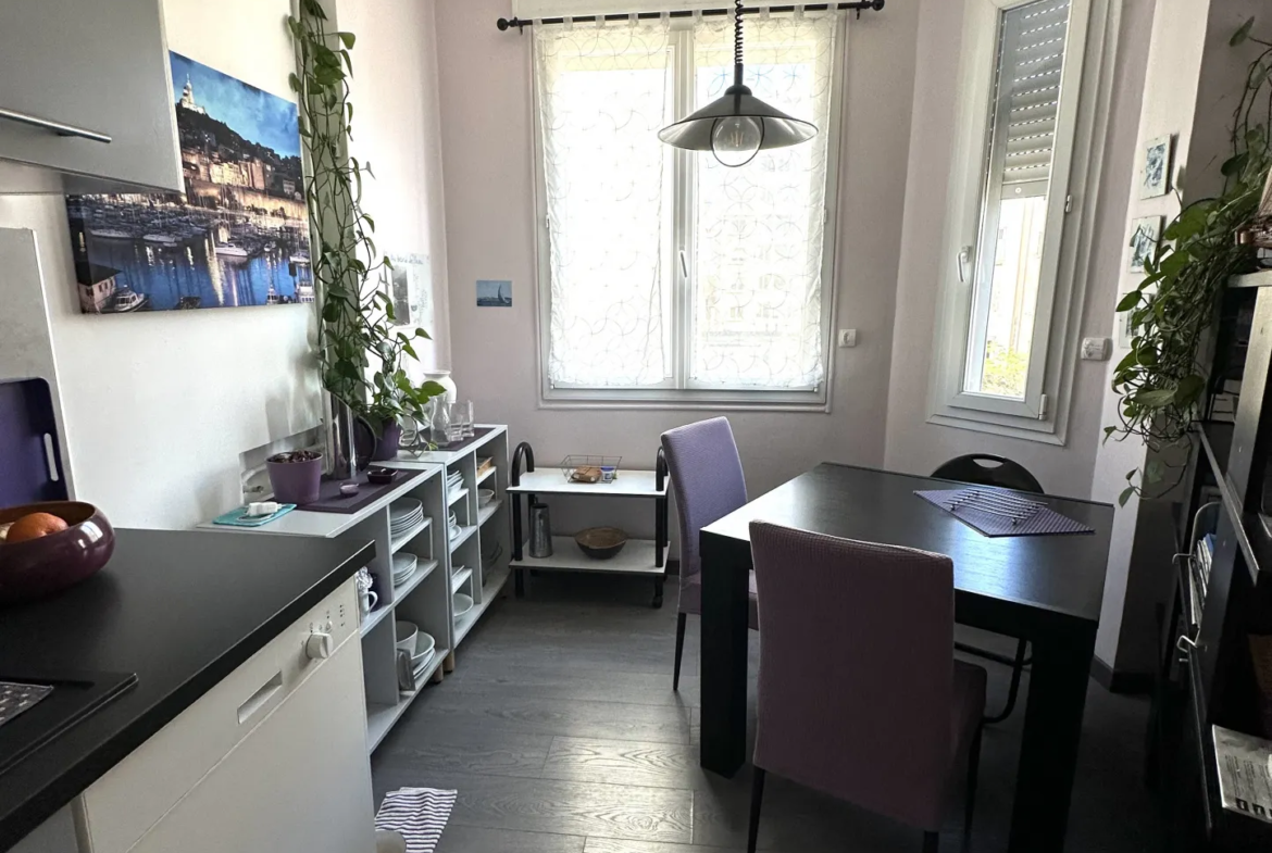 À vendre : Appartement de 51 m² dans le quartier des Catalans, Marseille 