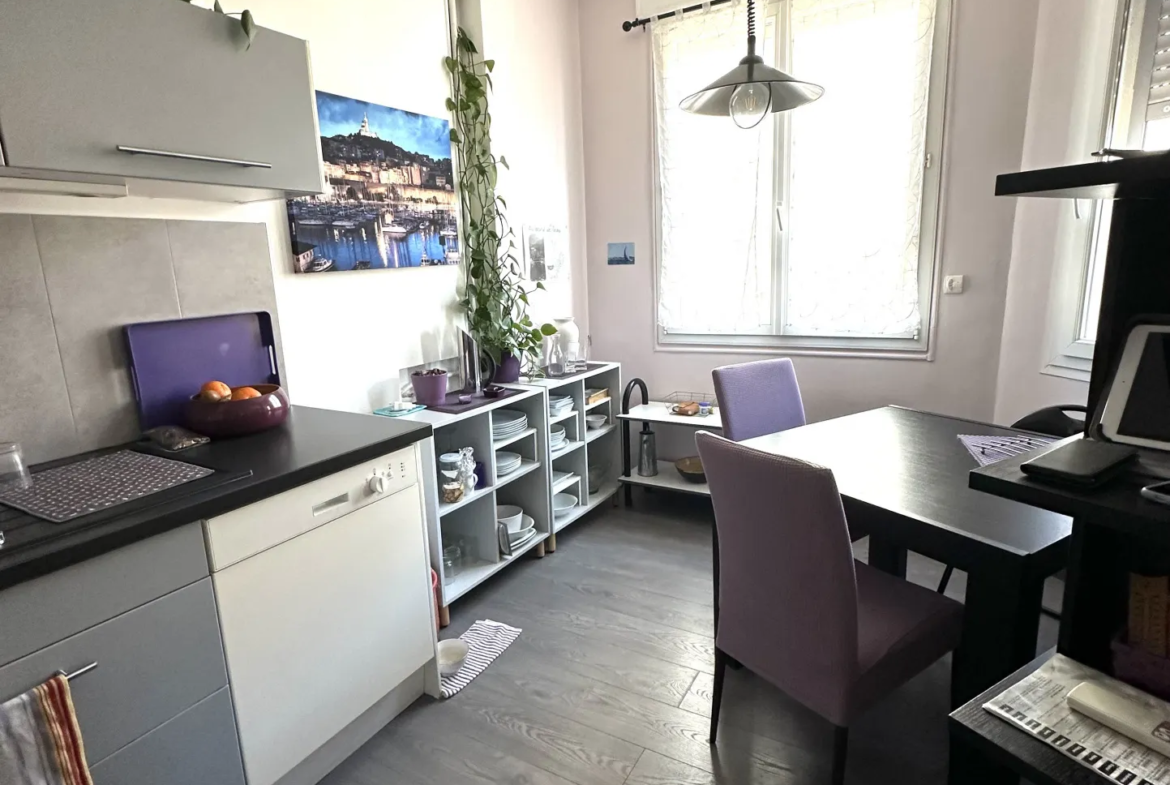 À vendre : Appartement de 51 m² dans le quartier des Catalans, Marseille 