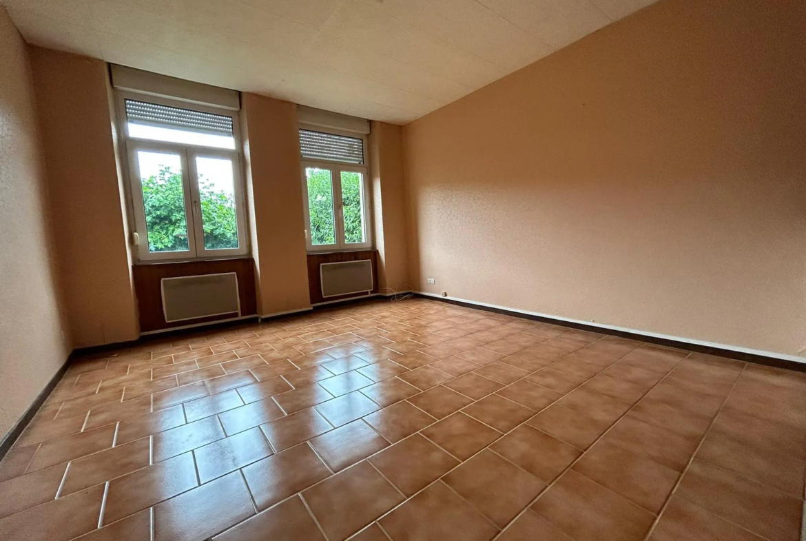 Appartement spacieux à rénover à Bening-lès-Saint-Avold 