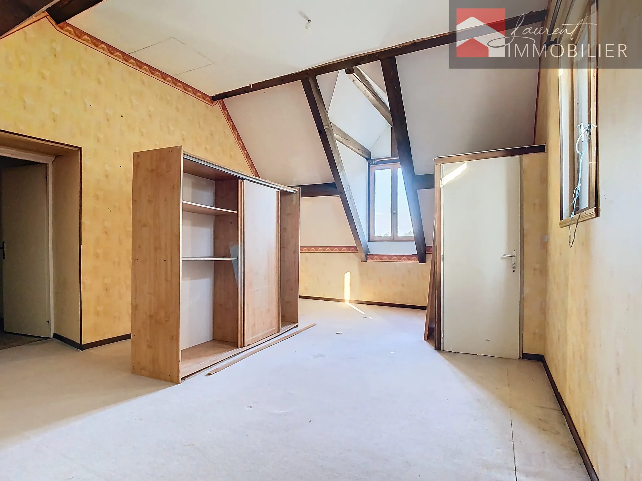 Maison à rénover de 133m² à Jouvençon - 120 000 € 