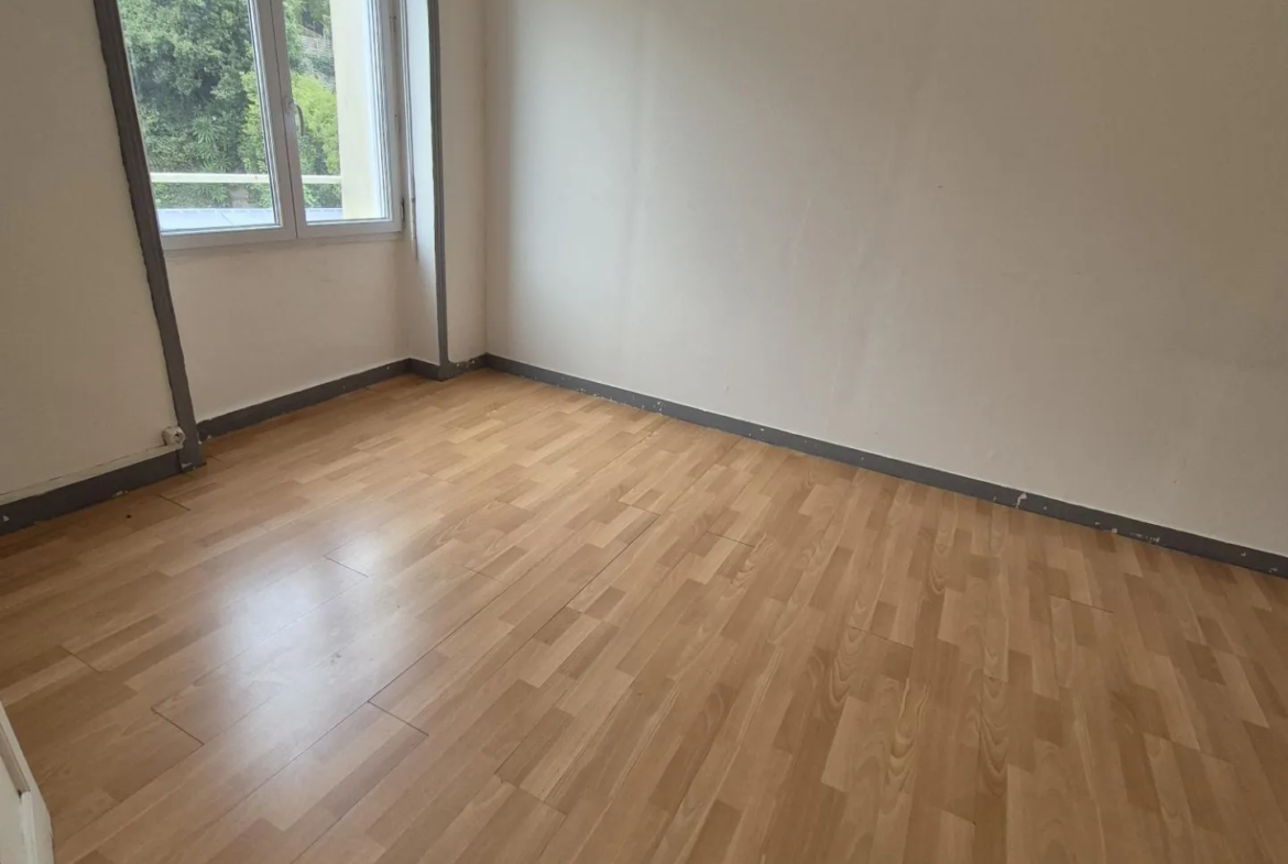 À vendre : Appartement T2 au cœur de ST MARC / FORESTOU 